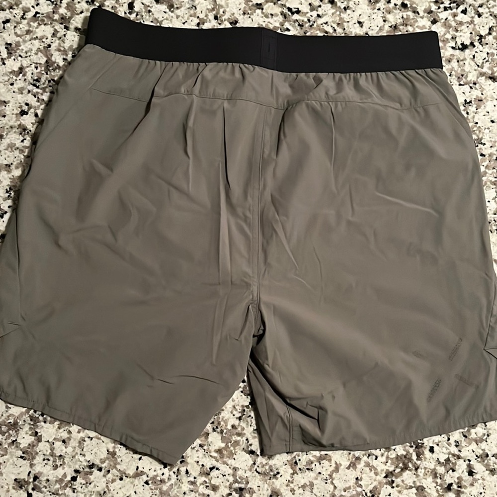 Ten Thousand Tactical Short